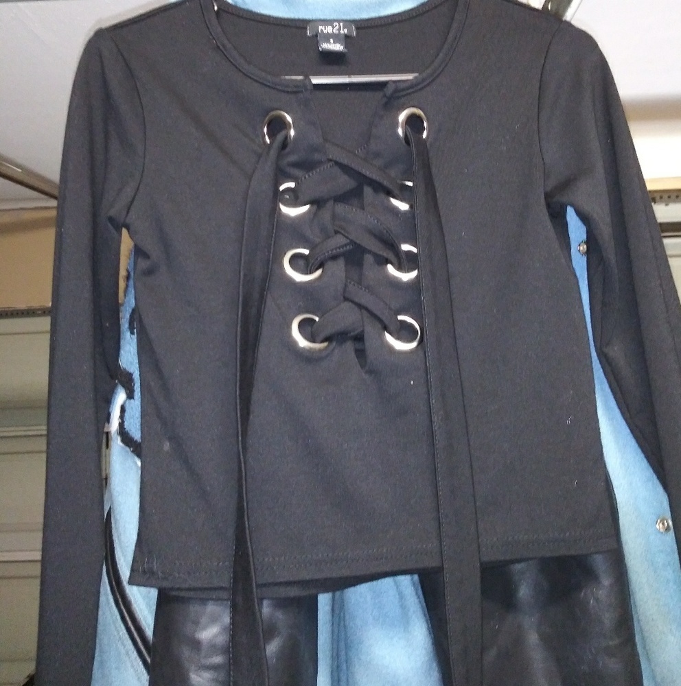 Rue 21 womens small sized corset front longsleeve